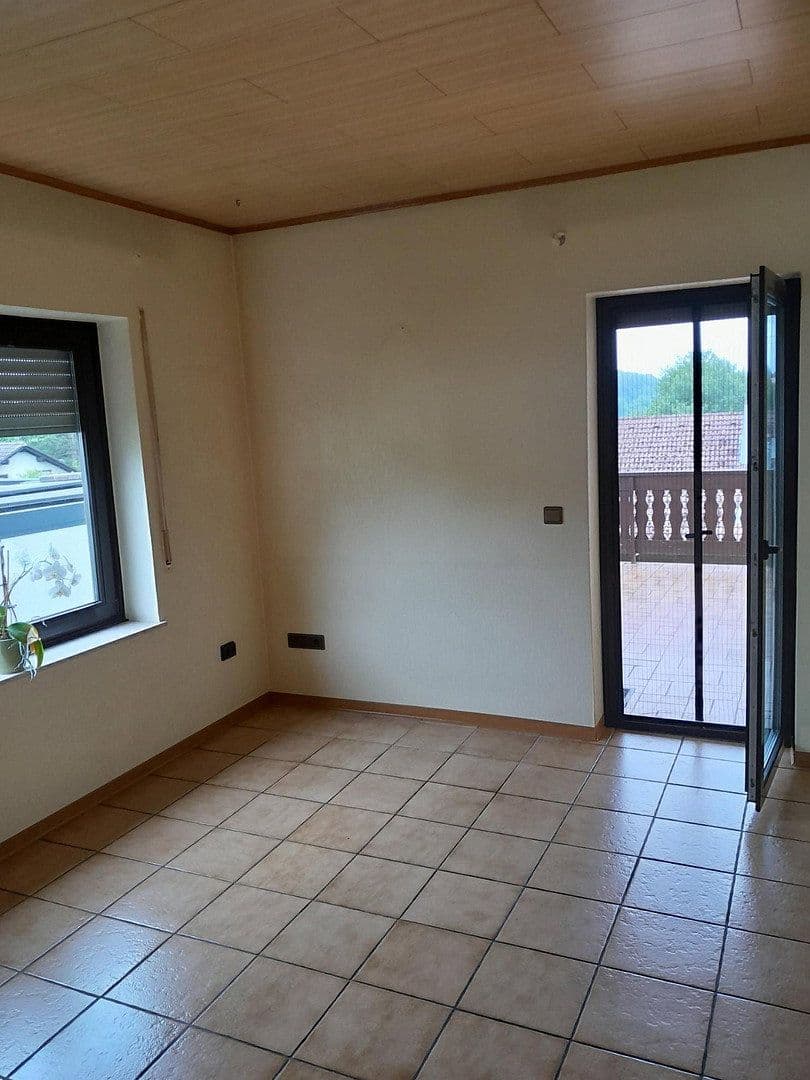 Predaj domu 240 m², pozemok 667 m², Bodener Weg 51, Ruppach-Goldhausen, Porýnie-Falcko Predaj domu 240 m², pozemok 667 m², Bodener Weg 51, Ruppach-Goldhausen, Porýnie-Falcko