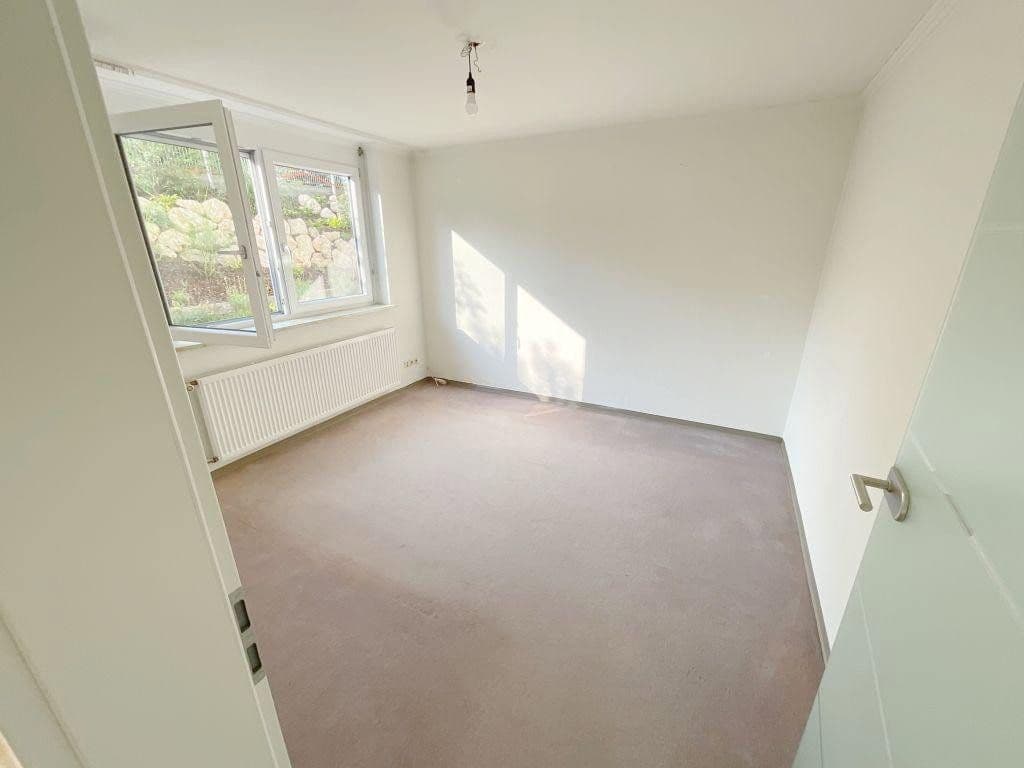 Prenájom bytu 2-izbový 56 m², Karlsruhe, Bádensko-Wurttembersko Prenájom bytu 2-izbový 56 m², Karlsruhe, Bádensko-Wurttembersko