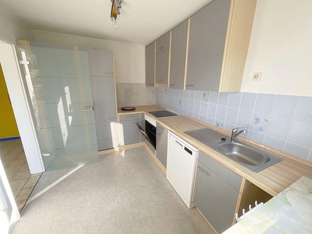 Prenájom bytu 2-izbový 56 m², Karlsruhe, Bádensko-Wurttembersko Prenájom bytu 2-izbový 56 m², Karlsruhe, Bádensko-Wurttembersko
