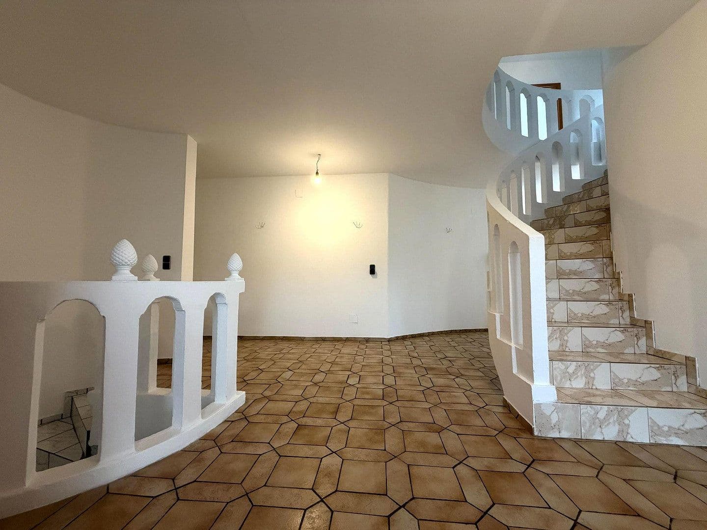 Predaj domu 220 m², pozemok 573 m², Kirchfeldring 21, Altlußheim, Bádensko-Wurttembersko Predaj domu 220 m², pozemok 573 m², Kirchfeldring 21, Altlußheim, Bádensko-Wurttembersko