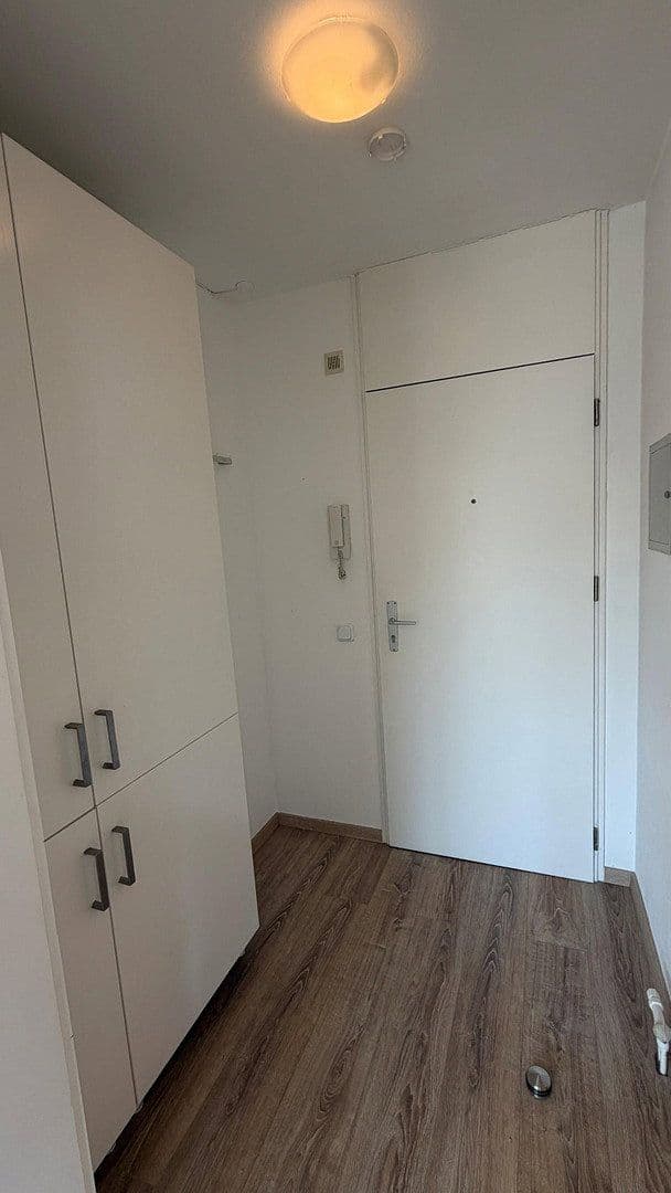 Prenájom bytu 2-izbový 38 m², Zeppelinstr. 36, Augsburg, Bavorsko Prenájom bytu 2-izbový 38 m², Zeppelinstr. 36, Augsburg, Bavorsko