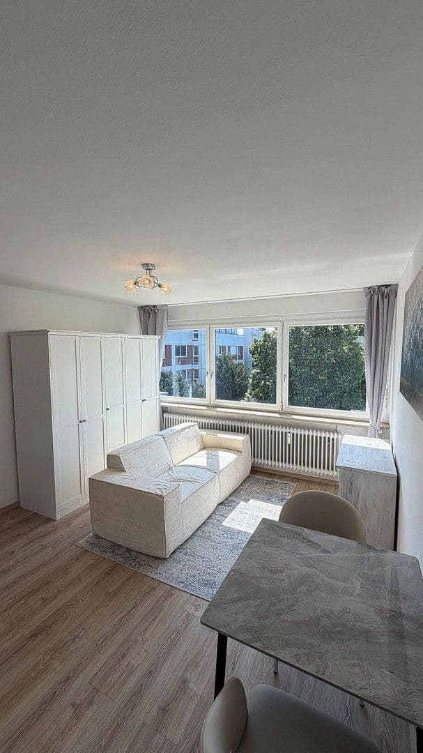 Prenájom bytu 2-izbový 38 m², Zeppelinstr. 36, Augsburg, Bavorsko Prenájom bytu 2-izbový 38 m², Zeppelinstr. 36, Augsburg, Bavorsko