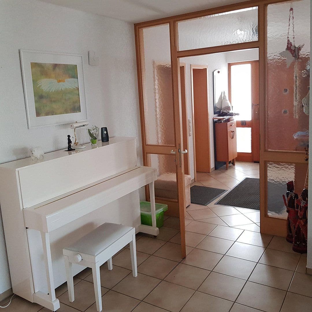 Predaj domu 170 m², pozemok 607 m², Ligusterstr 48, Wendelstein, Bavorsko Predaj domu 170 m², pozemok 607 m², Ligusterstr 48, Wendelstein, Bavorsko