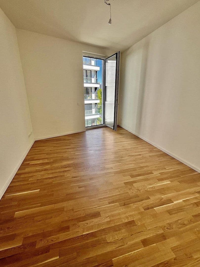 Predaj bytu 4-izbový 113 m², Heisenbergstraße 3, Berlin, Berlín Predaj bytu 4-izbový 113 m², Heisenbergstraße 3, Berlin, Berlín