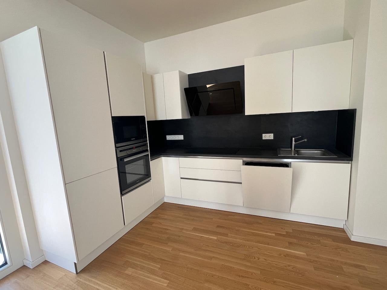 Predaj bytu 4-izbový 113 m², Heisenbergstraße 3, Berlin, Berlín Predaj bytu 4-izbový 113 m², Heisenbergstraße 3, Berlin, Berlín