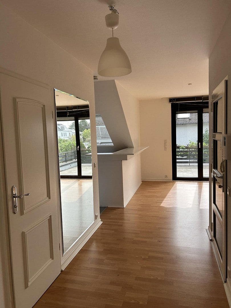 Predaj domu 245 m², pozemok 1.130 m², Am Waldpark, Köln, Severné Porýnie - Westfálsko Predaj domu 245 m², pozemok 1.130 m², Am Waldpark, Köln, Severné Porýnie - Westfálsko