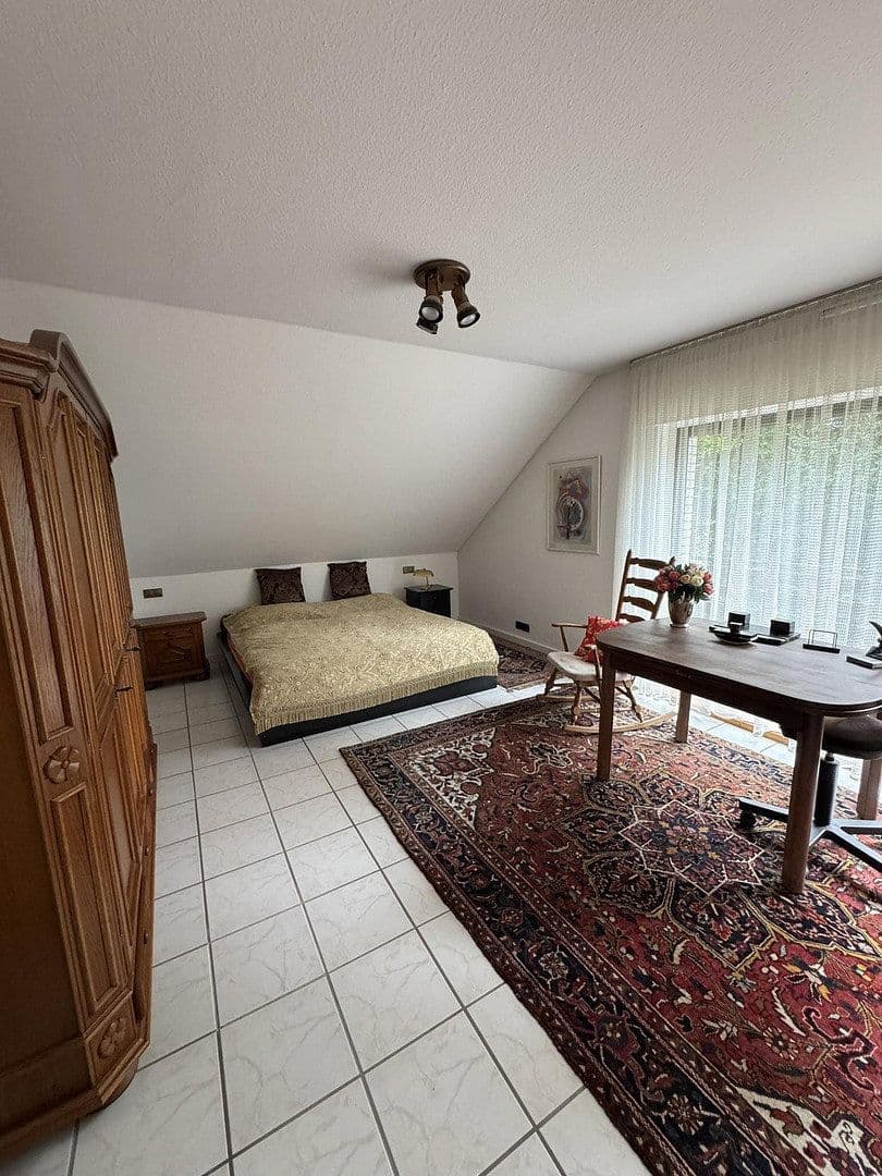 Predaj domu 245 m², pozemok 1.130 m², Am Waldpark, Köln, Severné Porýnie - Westfálsko Predaj domu 245 m², pozemok 1.130 m², Am Waldpark, Köln, Severné Porýnie - Westfálsko