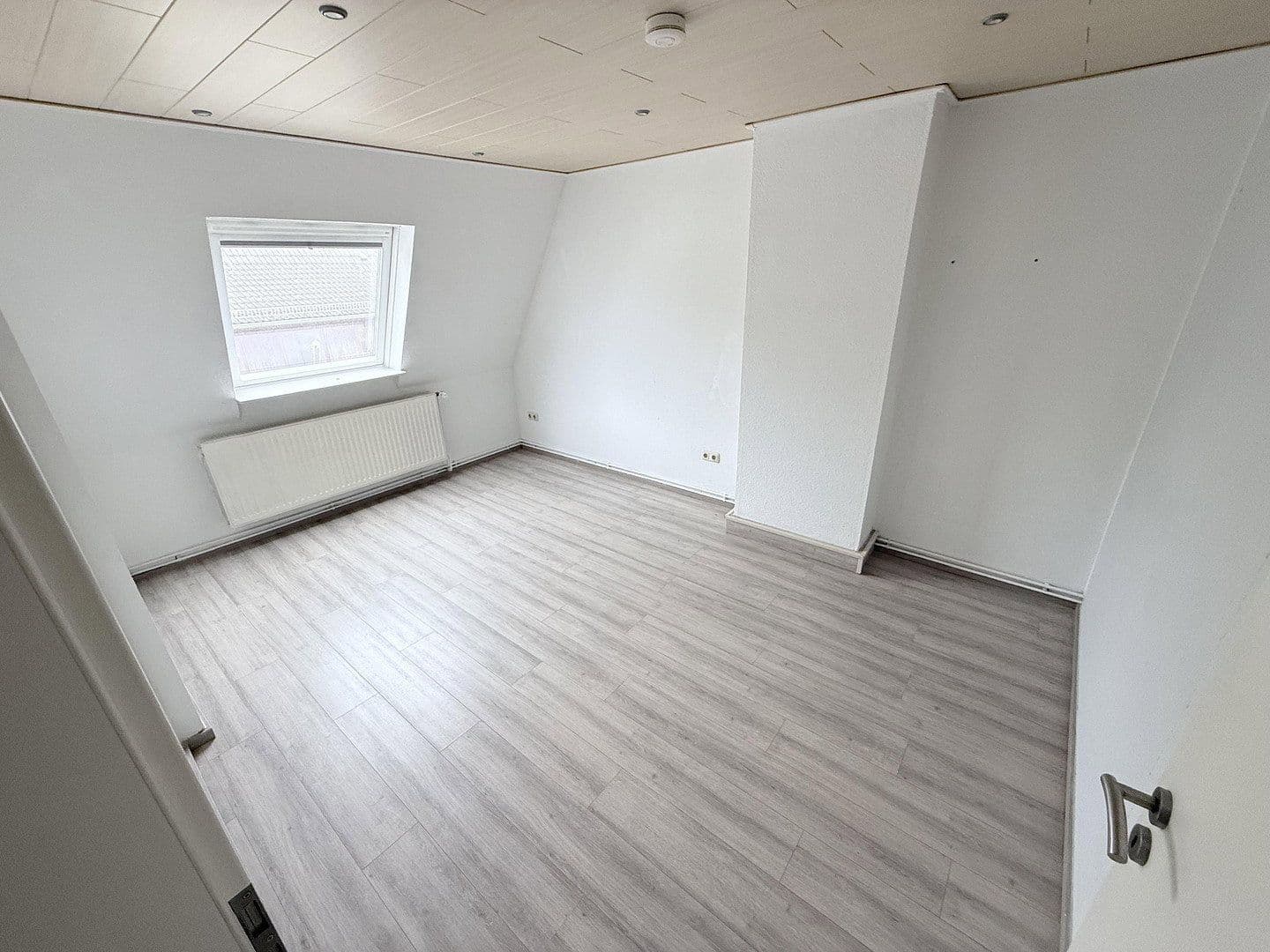 Prenájom bytu 2-izbový 55 m², Jacobistrasse 24, Bremerhaven, Brémy Prenájom bytu 2-izbový 55 m², Jacobistrasse 24, Bremerhaven, Brémy