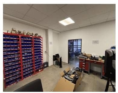 Prenájom nebytového priestoru 530 m², Raiffeisenstr. 3a, Langenfeld (Rheinland), Severné Porýnie - Westfálsko Prenájom nebytového priestoru 530 m², Raiffeisenstr. 3a, Langenfeld (Rheinland), Severné Porýnie - Westfálsko