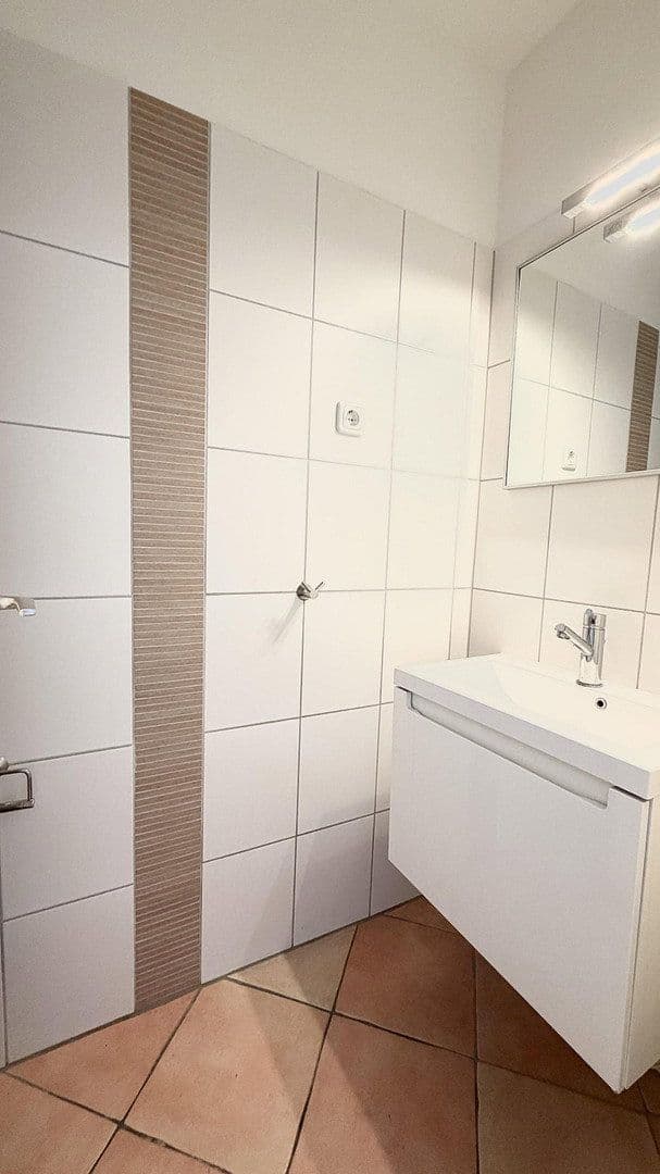 Predaj bytu 3-izbový 75 m², Ritterfelddamm 114b, Berlin, Berlín Predaj bytu 3-izbový 75 m², Ritterfelddamm 114b, Berlin, Berlín