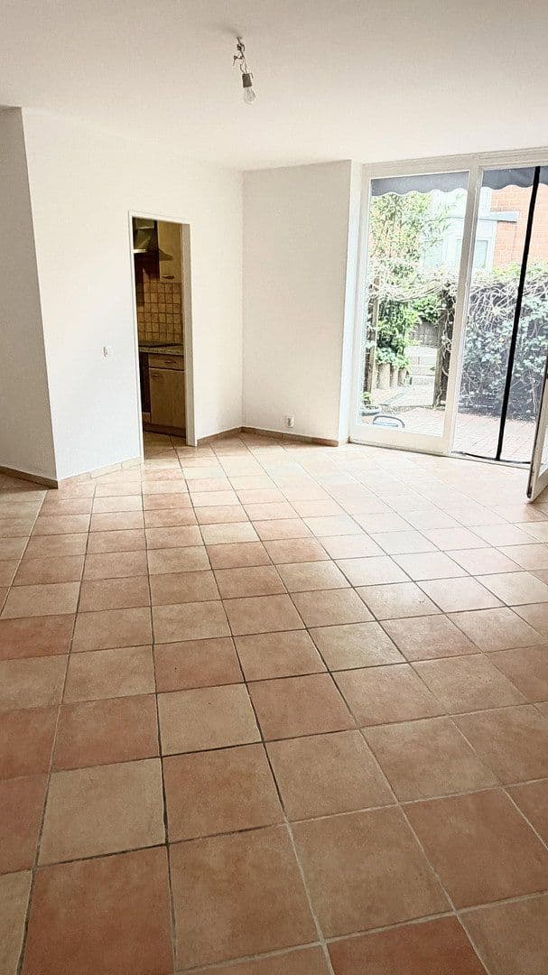 Predaj bytu 3-izbový 75 m², Ritterfelddamm 114b, Berlin, Berlín Predaj bytu 3-izbový 75 m², Ritterfelddamm 114b, Berlin, Berlín
