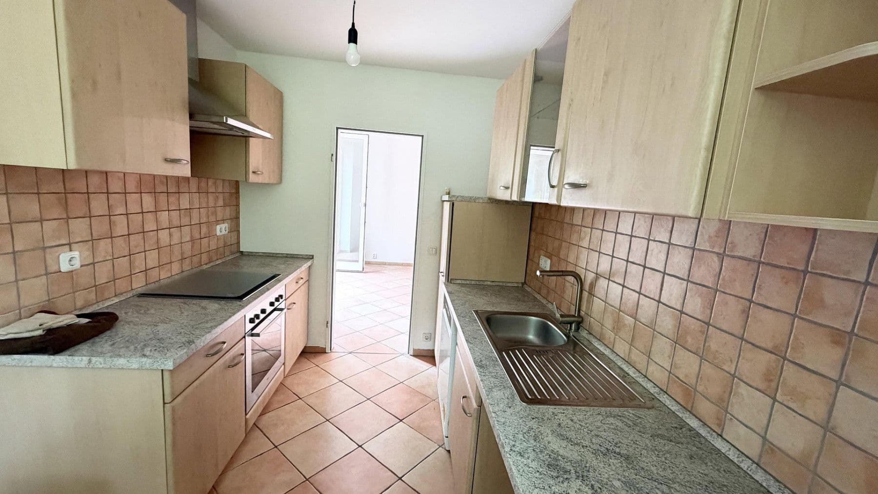 Predaj bytu 3-izbový 75 m², Ritterfelddamm 114b, Berlin, Berlín Predaj bytu 3-izbový 75 m², Ritterfelddamm 114b, Berlin, Berlín