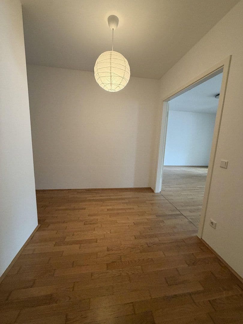 Prenájom bytu 2-izbový 82 m², Richard-Sorge-Str. 52, Berlin, Berlín Prenájom bytu 2-izbový 82 m², Richard-Sorge-Str. 52, Berlin, Berlín