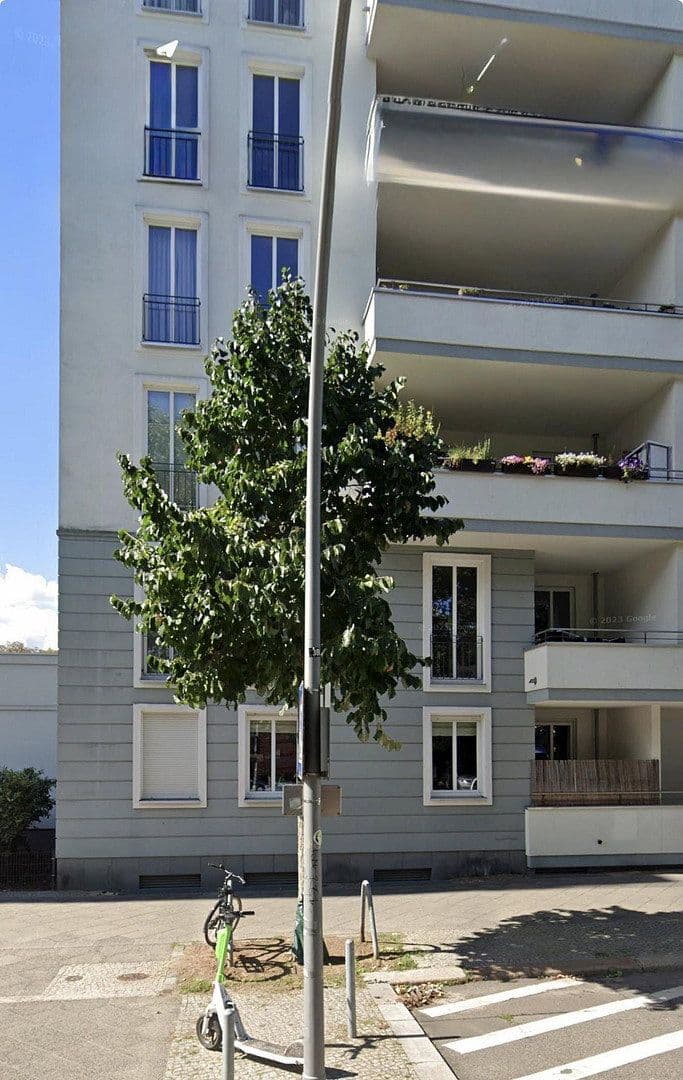 Prenájom bytu 2-izbový 82 m², Richard-Sorge-Str. 52, Berlin, Berlín Prenájom bytu 2-izbový 82 m², Richard-Sorge-Str. 52, Berlin, Berlín
