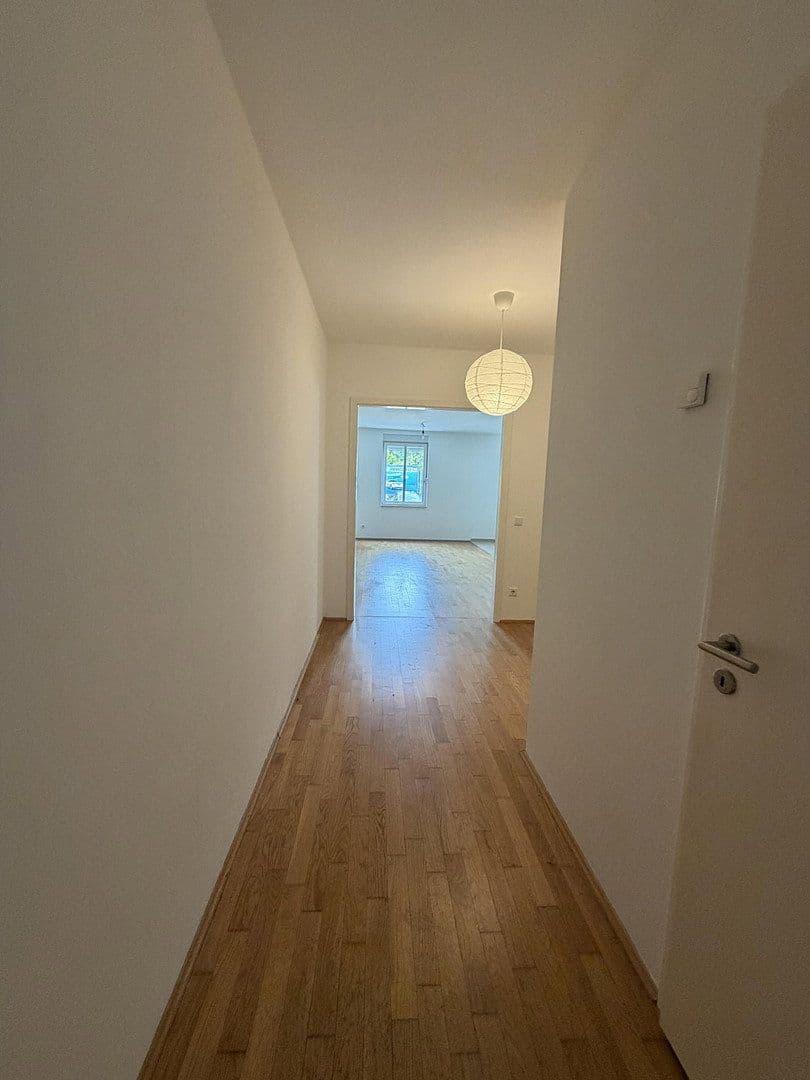 Prenájom bytu 2-izbový 82 m², Richard-Sorge-Str. 52, Berlin, Berlín Prenájom bytu 2-izbový 82 m², Richard-Sorge-Str. 52, Berlin, Berlín