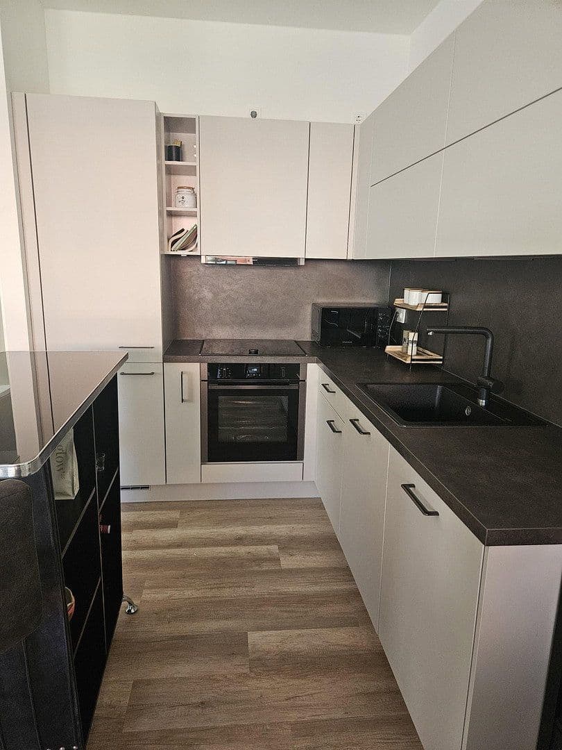 Predaj bytu 3-izbový 85 m², Berlin, Berlín Predaj bytu 3-izbový 85 m², Berlin, Berlín