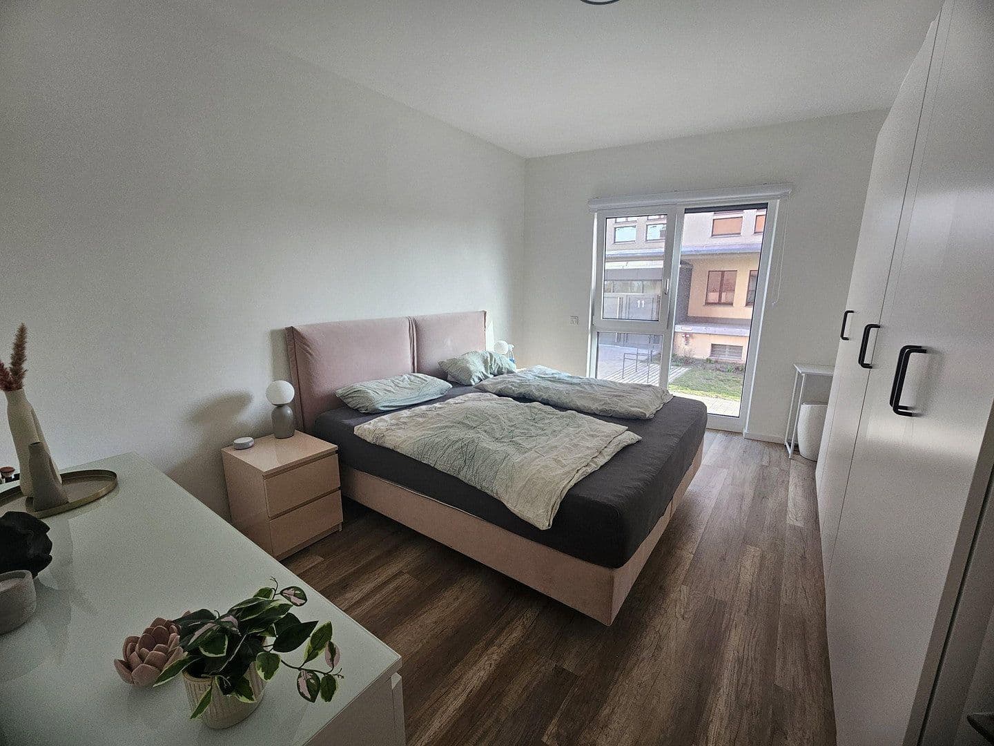 Predaj bytu 3-izbový 85 m², Berlin, Berlín Predaj bytu 3-izbový 85 m², Berlin, Berlín