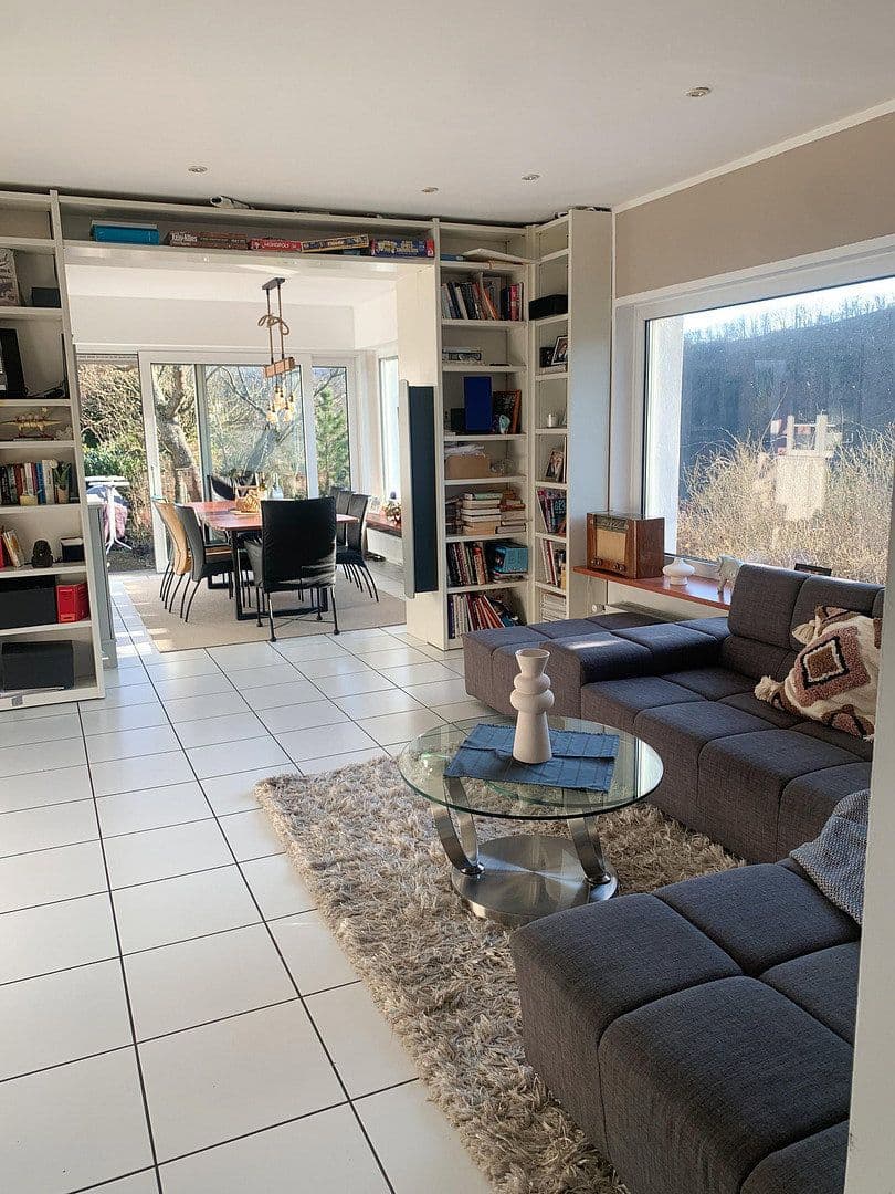 Predaj domu 200 m², pozemok 1.600 m², Balduinstein, Porýnie-Falcko Predaj domu 200 m², pozemok 1.600 m², Balduinstein, Porýnie-Falcko