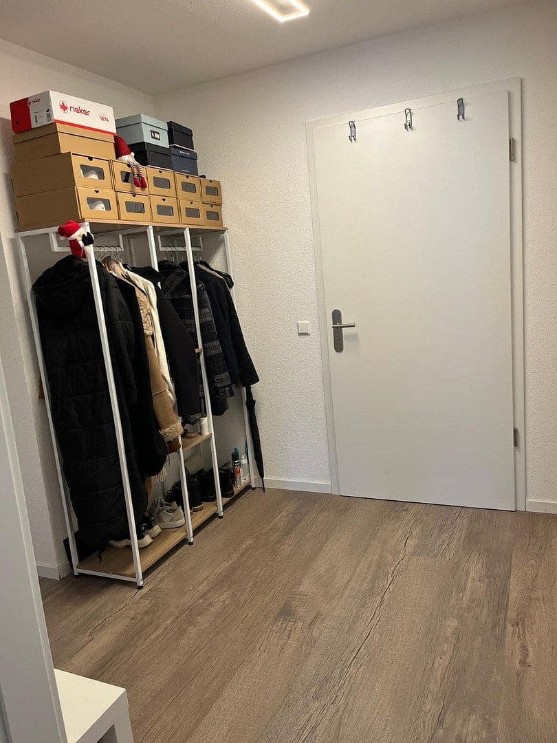 Prenájom bytu 3-izbový 89 m², Schopfheimerstr. 20, Lörrach, Bádensko-Wurttembersko Prenájom bytu 3-izbový 89 m², Schopfheimerstr. 20, Lörrach, Bádensko-Wurttembersko