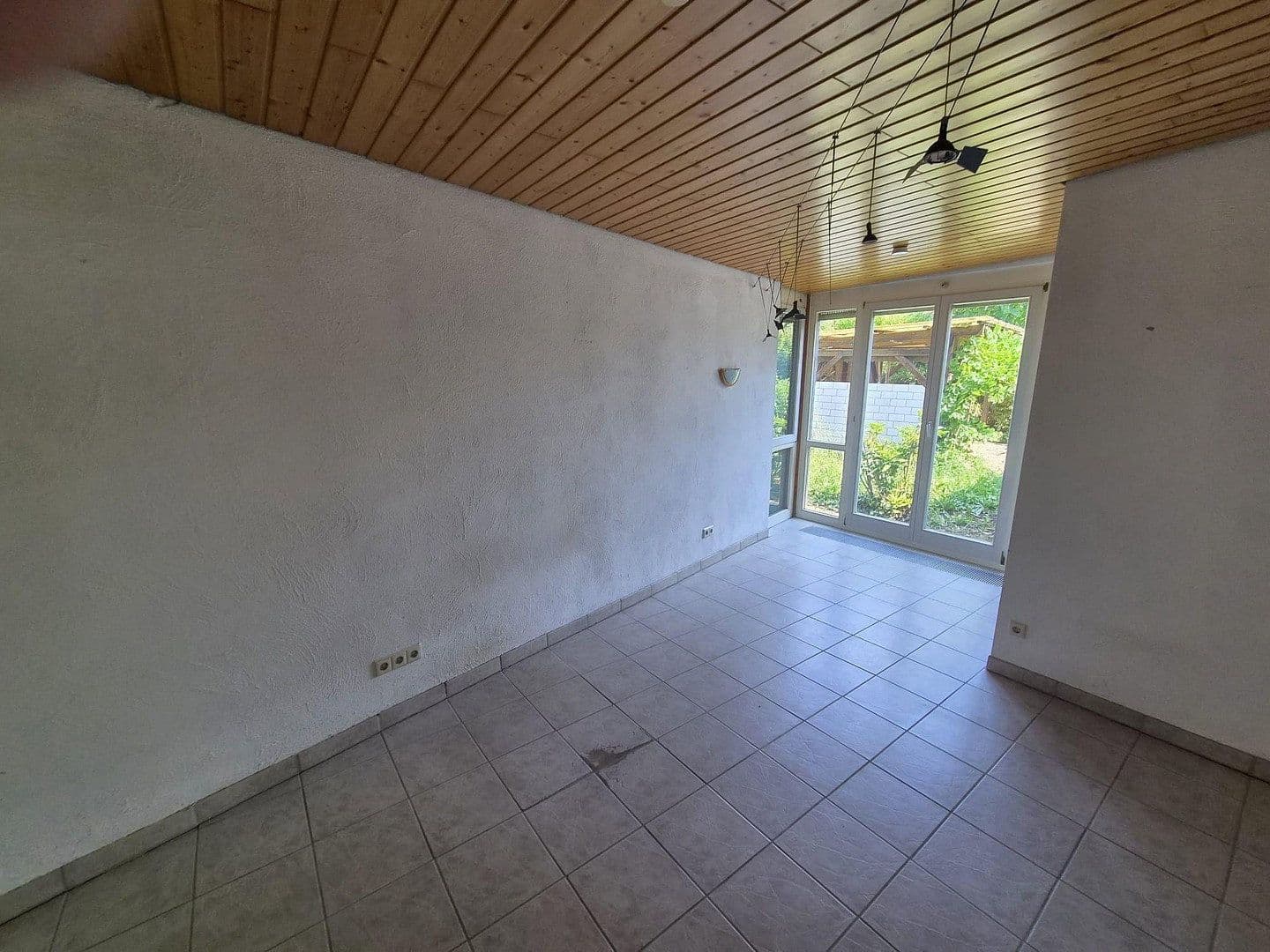 Predaj domu 152 m², pozemok 437 m², Ammerstraße 20, Nürtingen, Bádensko-Wurttembersko Predaj domu 152 m², pozemok 437 m², Ammerstraße 20, Nürtingen, Bádensko-Wurttembersko