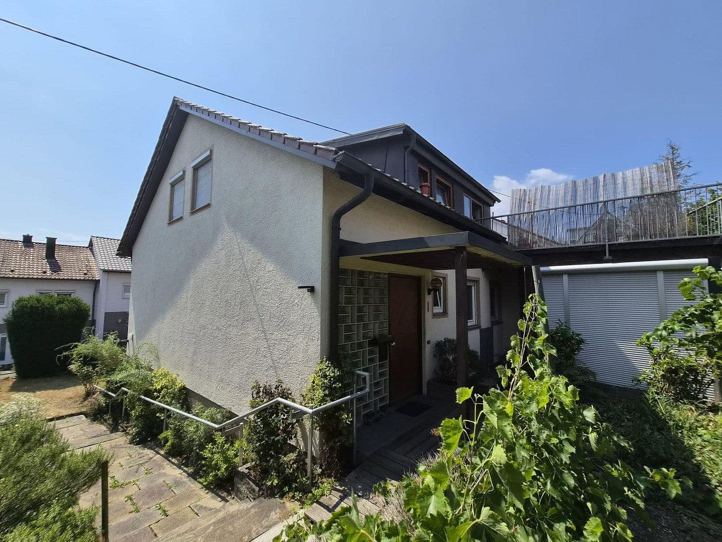 Predaj domu 152 m², pozemok 437 m², Ammerstraße 20, Nürtingen, Bádensko-Wurttembersko Predaj domu 152 m², pozemok 437 m², Ammerstraße 20, Nürtingen, Bádensko-Wurttembersko
