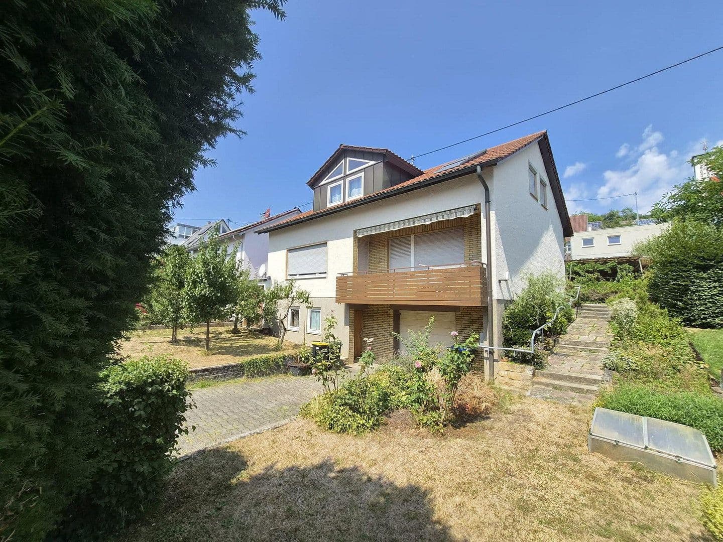 Predaj domu 152 m², pozemok 437 m², Ammerstraße 20, Nürtingen, Bádensko-Wurttembersko Predaj domu 152 m², pozemok 437 m², Ammerstraße 20, Nürtingen, Bádensko-Wurttembersko