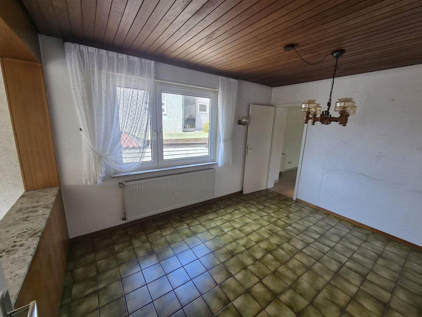 Predaj domu 152 m², pozemok 437 m², Ammerstraße 20, Nürtingen, Bádensko-Wurttembersko Predaj domu 152 m², pozemok 437 m², Ammerstraße 20, Nürtingen, Bádensko-Wurttembersko
