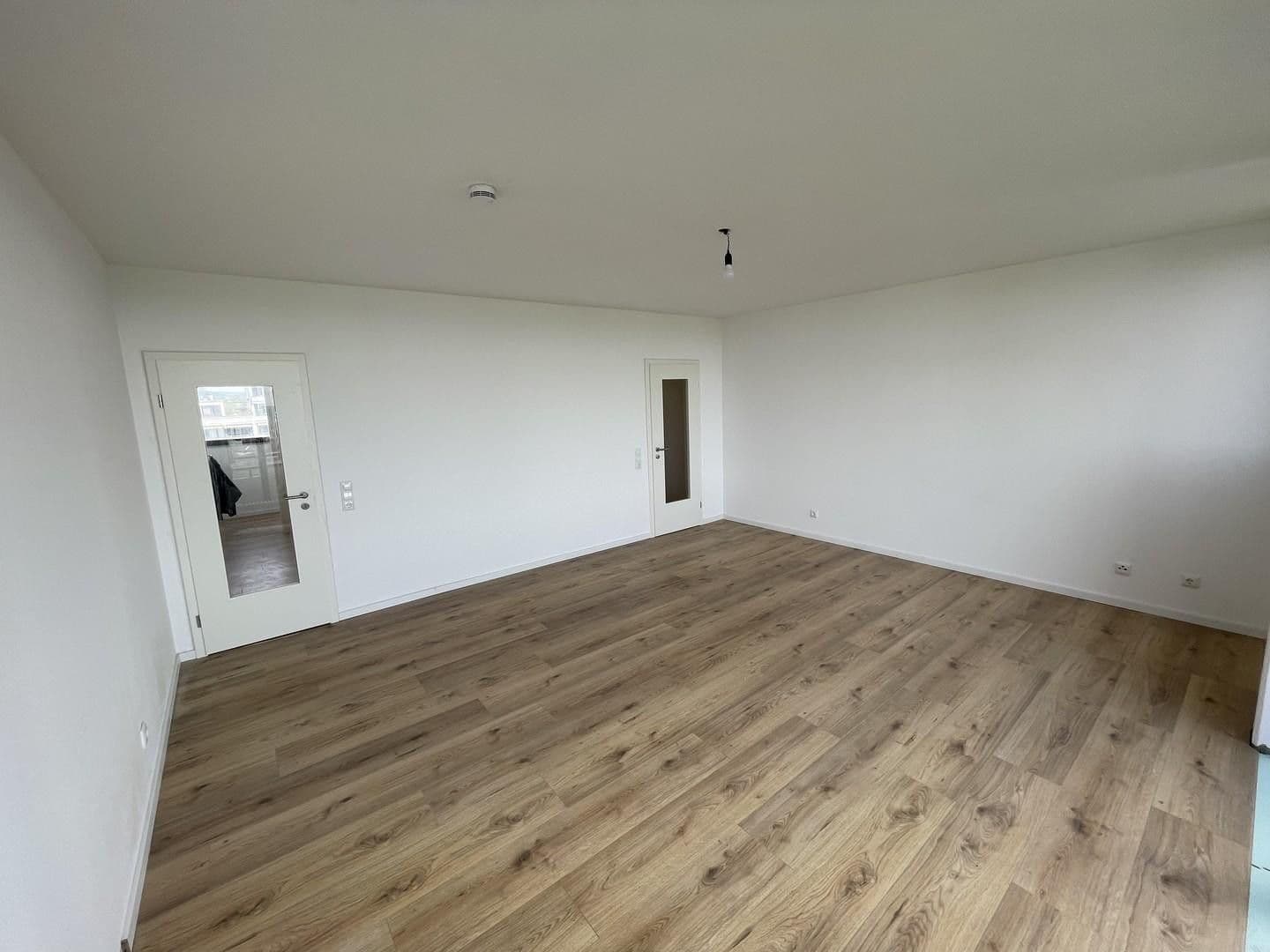 Prenájom bytu 3-izbový 80 m², Wiesbaden, Hesensko Prenájom bytu 3-izbový 80 m², Wiesbaden, Hesensko