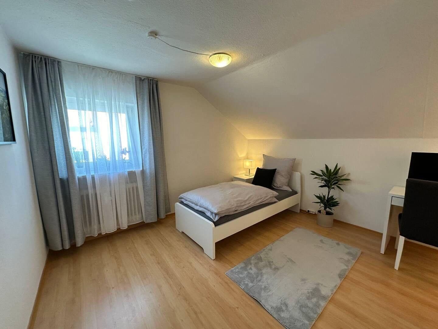 Prenájom bytu 4-izbový 69 m², Augsburg, Bavorsko Prenájom bytu 4-izbový 69 m², Augsburg, Bavorsko
