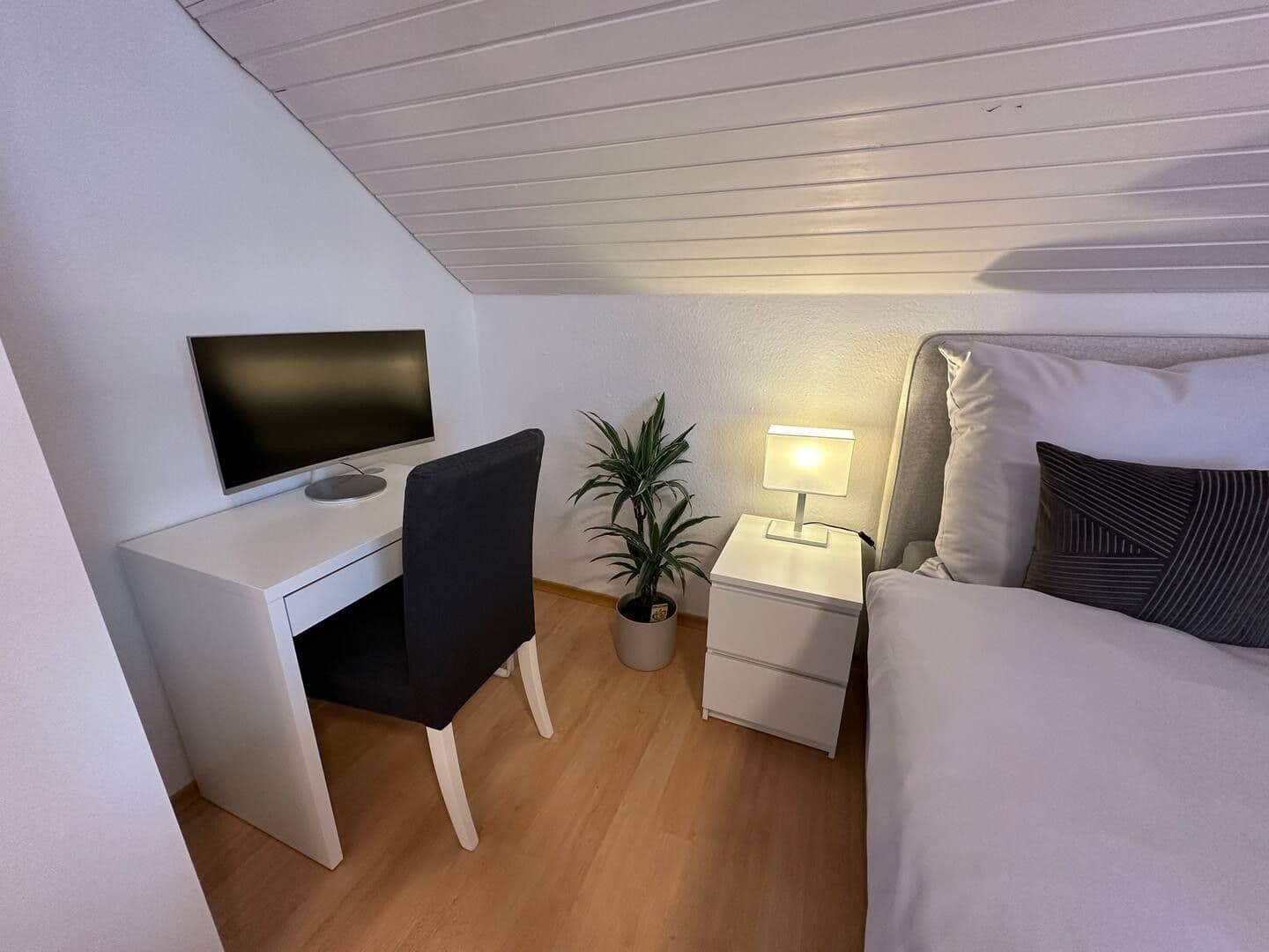 Prenájom bytu 4-izbový 69 m², Augsburg, Bavorsko Prenájom bytu 4-izbový 69 m², Augsburg, Bavorsko