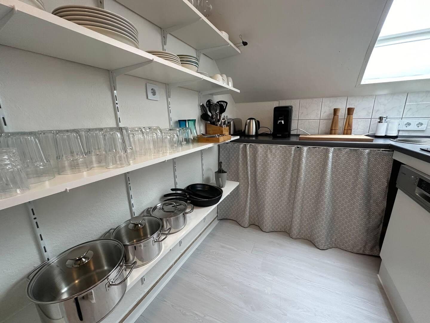 Prenájom bytu 4-izbový 69 m², Augsburg, Bavorsko Prenájom bytu 4-izbový 69 m², Augsburg, Bavorsko