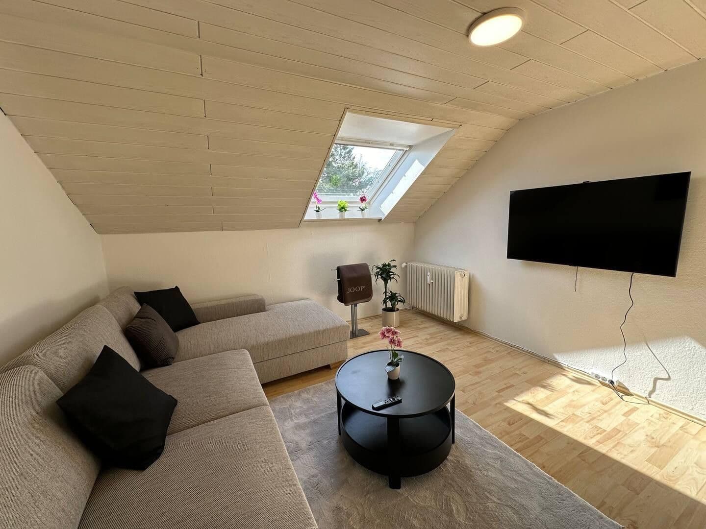 Prenájom bytu 4-izbový 69 m², Augsburg, Bavorsko Prenájom bytu 4-izbový 69 m², Augsburg, Bavorsko