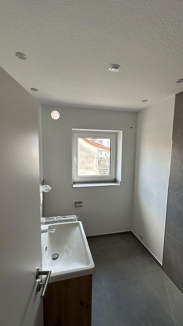 Prenájom bytu 4-izbový 145 m², Österreicher Weg 27, Paderborn, Severné Porýnie - Westfálsko Prenájom bytu 4-izbový 145 m², Österreicher Weg 27, Paderborn, Severné Porýnie - Westfálsko