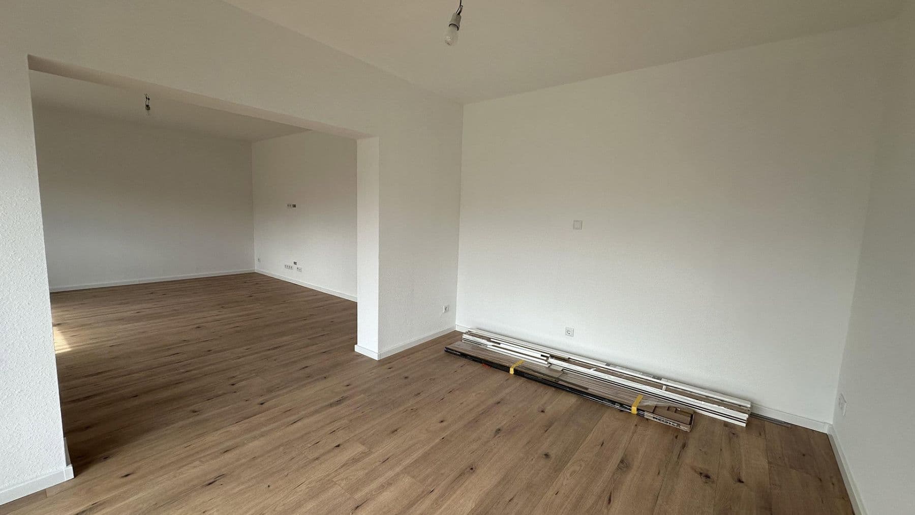 Prenájom bytu 4-izbový 145 m², Österreicher Weg 27, Paderborn, Severné Porýnie - Westfálsko Prenájom bytu 4-izbový 145 m², Österreicher Weg 27, Paderborn, Severné Porýnie - Westfálsko