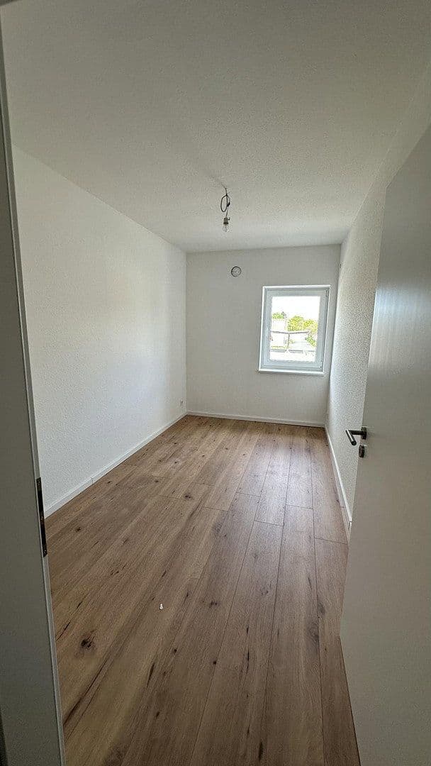 Prenájom bytu 4-izbový 145 m², Österreicher Weg 27, Paderborn, Severné Porýnie - Westfálsko Prenájom bytu 4-izbový 145 m², Österreicher Weg 27, Paderborn, Severné Porýnie - Westfálsko