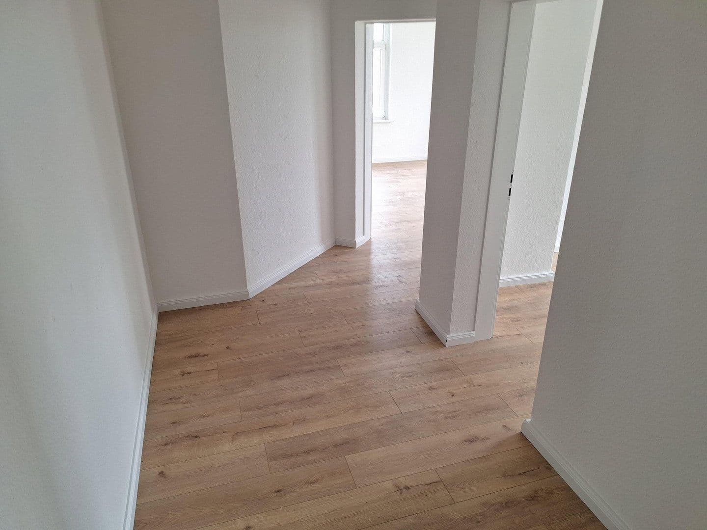 Prenájom bytu 3-izbový 74 m², Albert-Vollsack-Straße 2, Leipzig, Sasko Prenájom bytu 3-izbový 74 m², Albert-Vollsack-Straße 2, Leipzig, Sasko