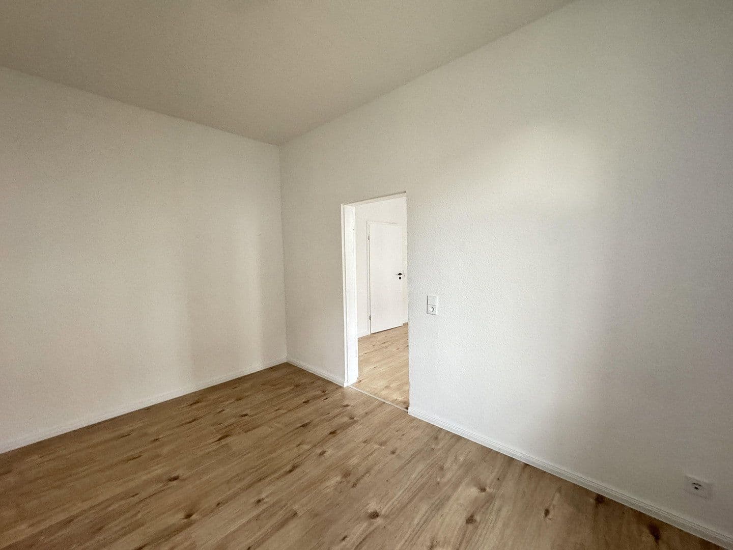 Prenájom bytu 3-izbový 74 m², Albert-Vollsack-Straße 2, Leipzig, Sasko Prenájom bytu 3-izbový 74 m², Albert-Vollsack-Straße 2, Leipzig, Sasko