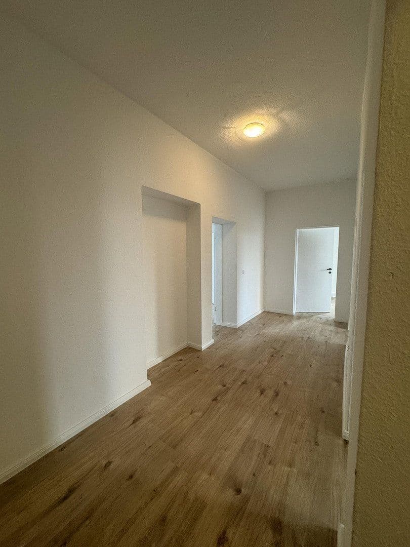Prenájom bytu 3-izbový 74 m², Albert-Vollsack-Straße 2, Leipzig, Sasko Prenájom bytu 3-izbový 74 m², Albert-Vollsack-Straße 2, Leipzig, Sasko