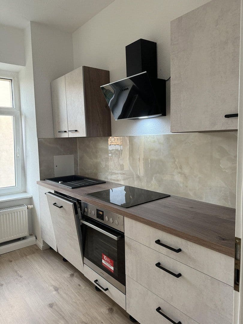 Prenájom bytu 3-izbový 74 m², Albert-Vollsack-Straße 2, Leipzig, Sasko Prenájom bytu 3-izbový 74 m², Albert-Vollsack-Straße 2, Leipzig, Sasko