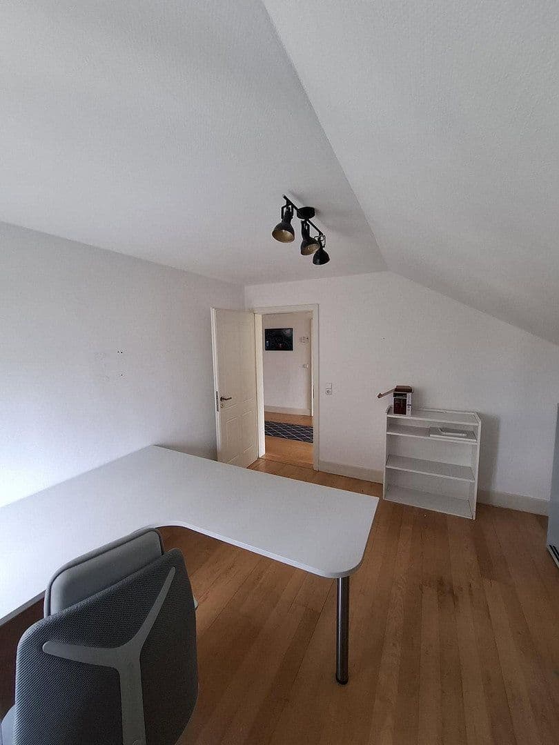 Prenájom kancelárie 95 m², Uhlandstr. 57, Heilbronn, Bádensko-Wurttembersko Prenájom kancelárie 95 m², Uhlandstr. 57, Heilbronn, Bádensko-Wurttembersko