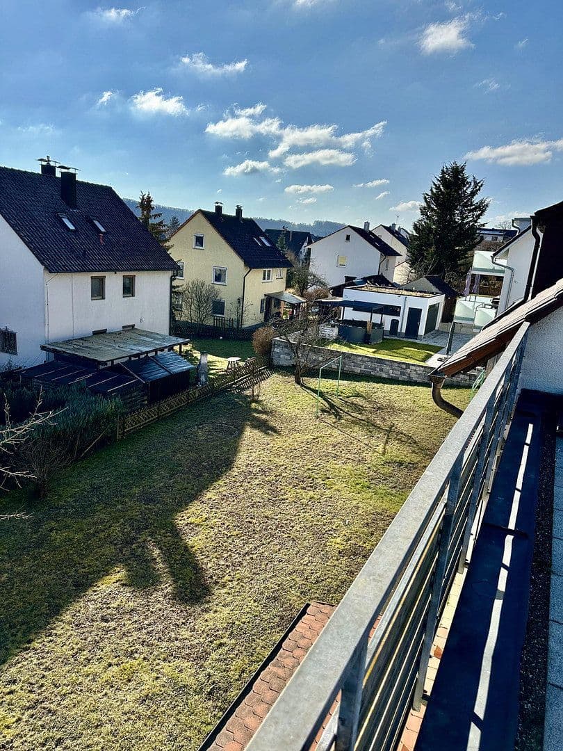 Prenájom bytu 1-izbový 91 m², Aichtal, Bádensko-Wurttembersko Prenájom bytu 1-izbový 91 m², Aichtal, Bádensko-Wurttembersko