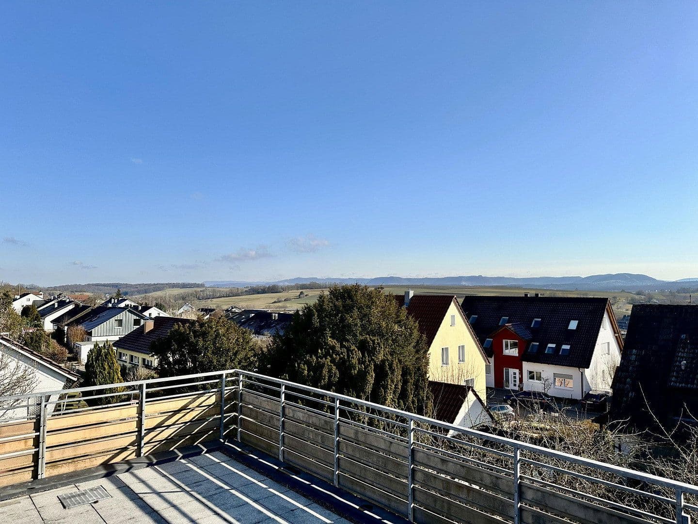 Prenájom bytu 1-izbový 91 m², Aichtal, Bádensko-Wurttembersko Prenájom bytu 1-izbový 91 m², Aichtal, Bádensko-Wurttembersko