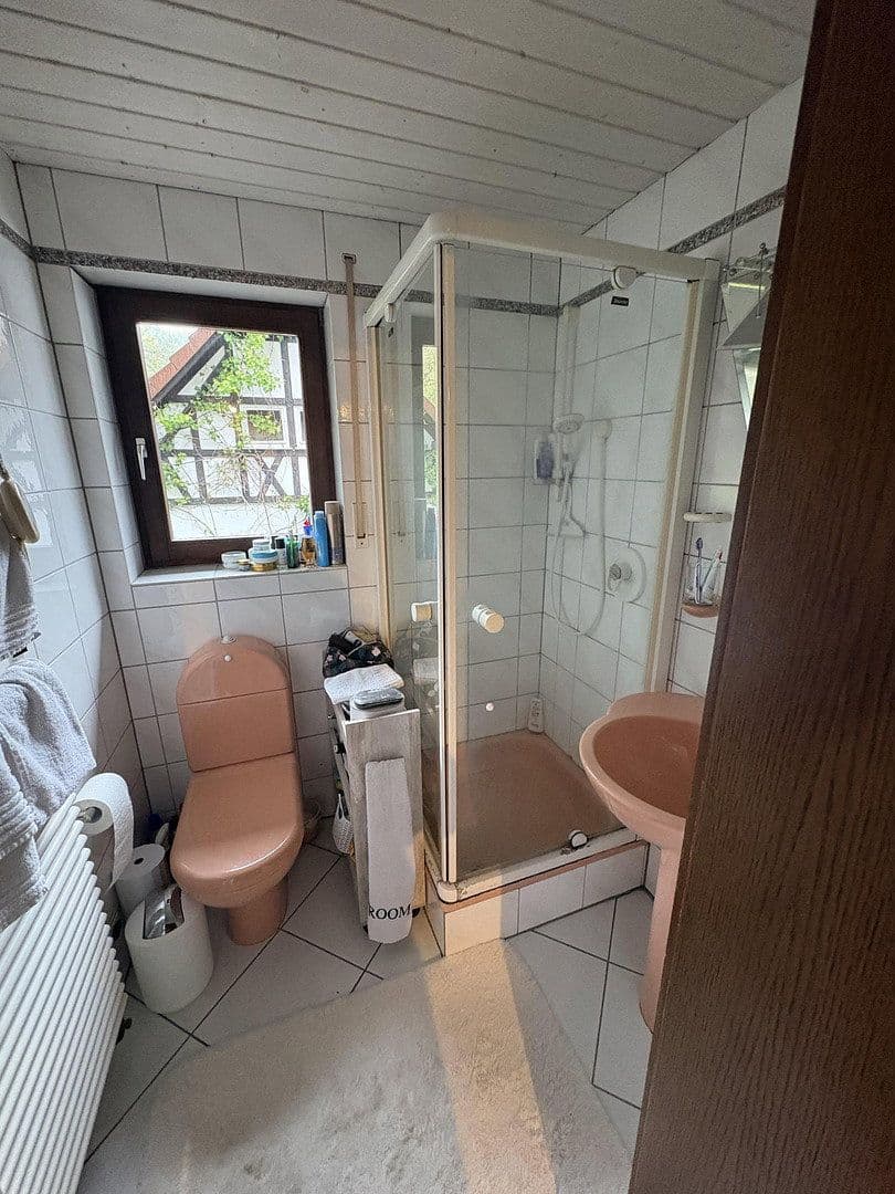 Predaj domu 196 m², pozemok 742 m², Bad Soden-Salmünster, Hesensko Predaj domu 196 m², pozemok 742 m², Bad Soden-Salmünster, Hesensko