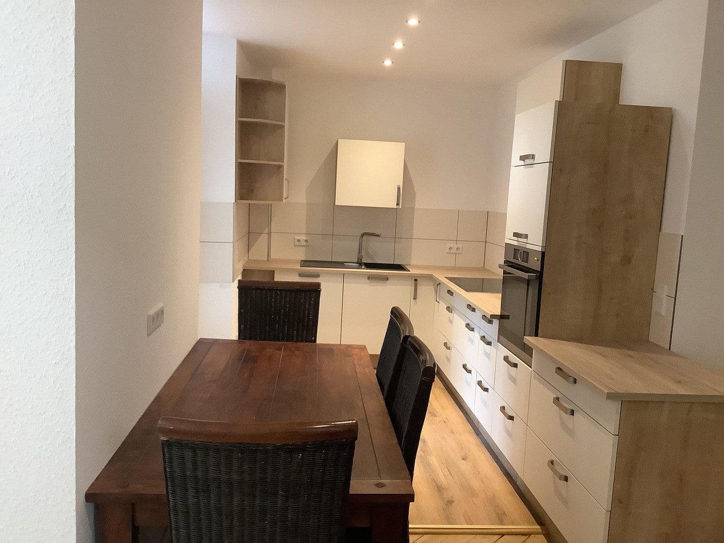 Prenájom bytu 1-izbový 12 m², Johannisstraße 10/11, Osnabrück, Dolné Sasko Prenájom bytu 1-izbový 12 m², Johannisstraße 10/11, Osnabrück, Dolné Sasko