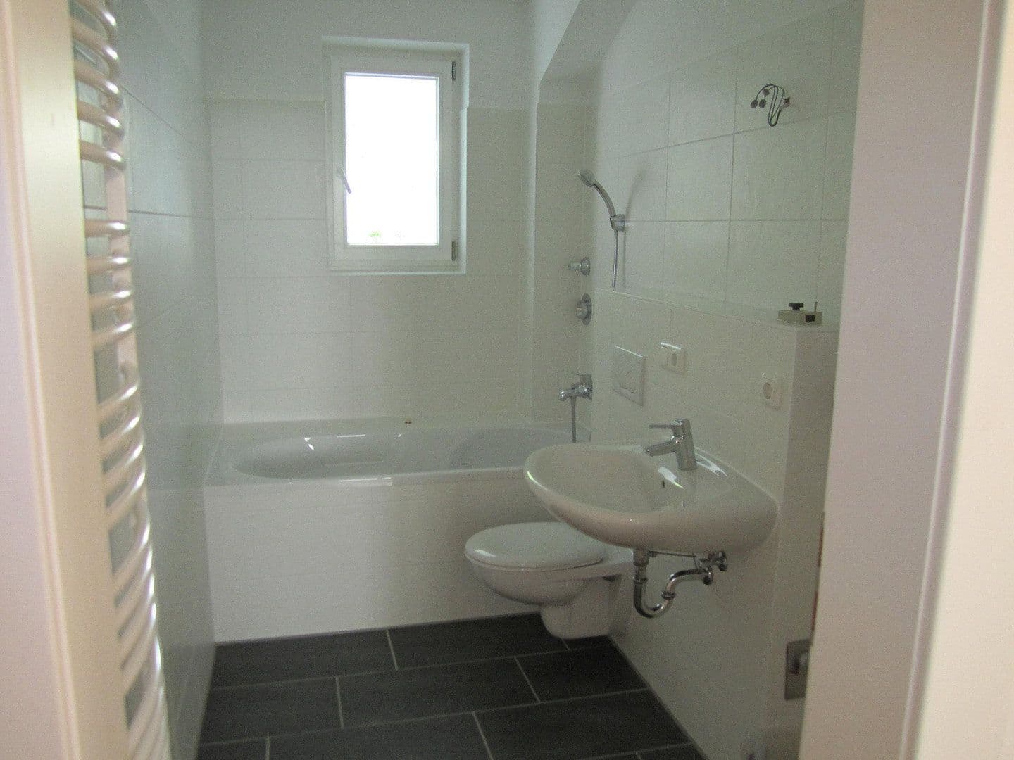 Prenájom bytu 2-izbový 74 m², Augsburg -Hochfeld, Bavorsko Prenájom bytu 2-izbový 74 m², Augsburg -Hochfeld, Bavorsko