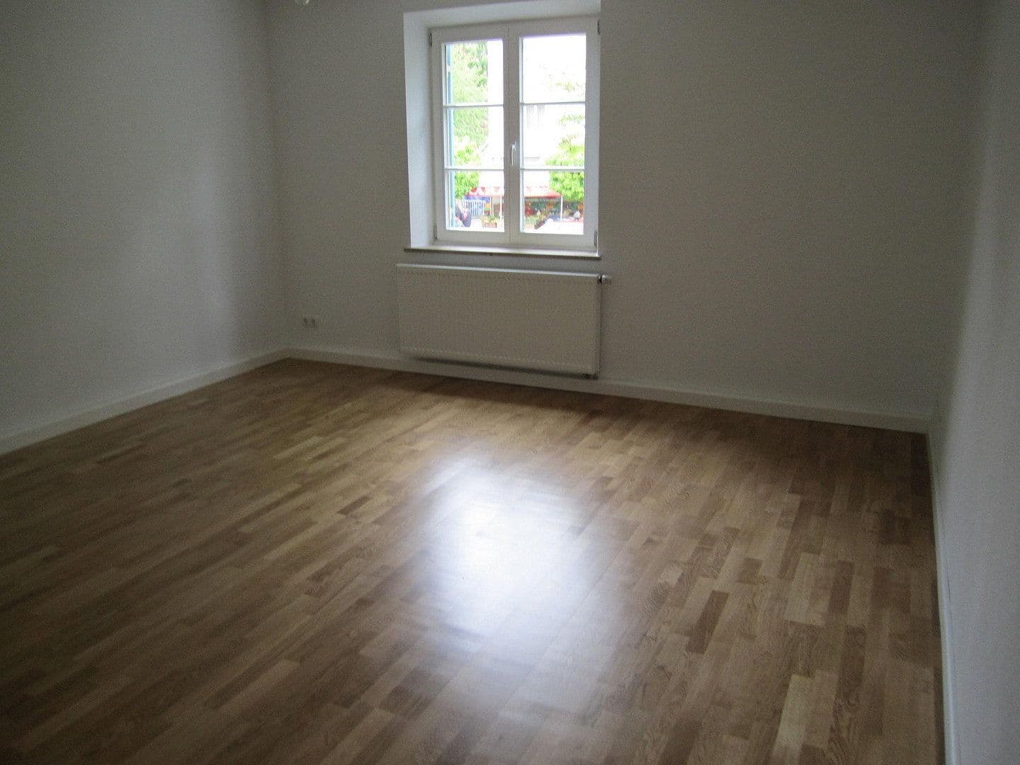 Prenájom bytu 2-izbový 74 m², Augsburg -Hochfeld, Bavorsko Prenájom bytu 2-izbový 74 m², Augsburg -Hochfeld, Bavorsko