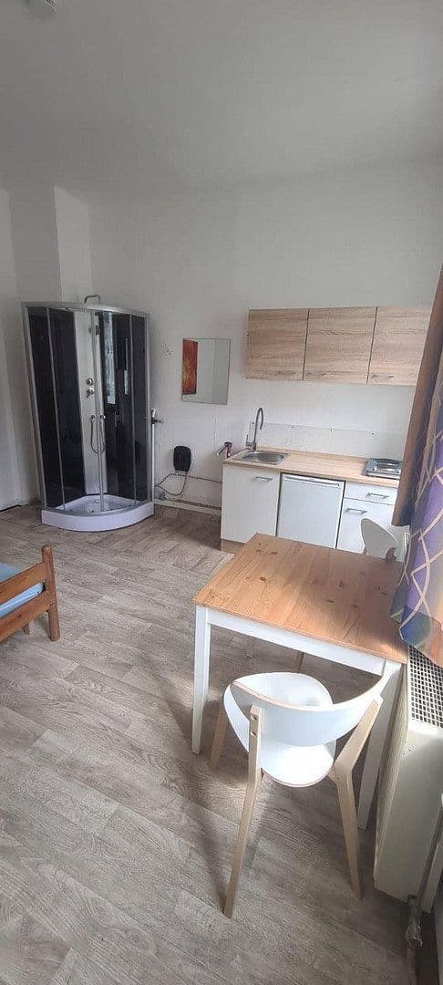 Prenájom bytu 1-izbový 20 m², Stubenlohstr. 6, Erlangen, Bavorsko Prenájom bytu 1-izbový 20 m², Stubenlohstr. 6, Erlangen, Bavorsko