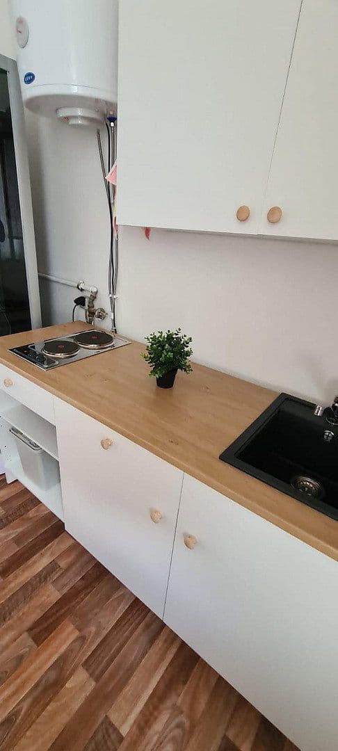 Prenájom bytu 1-izbový 20 m², Stubenlohstr. 6, Erlangen, Bavorsko Prenájom bytu 1-izbový 20 m², Stubenlohstr. 6, Erlangen, Bavorsko