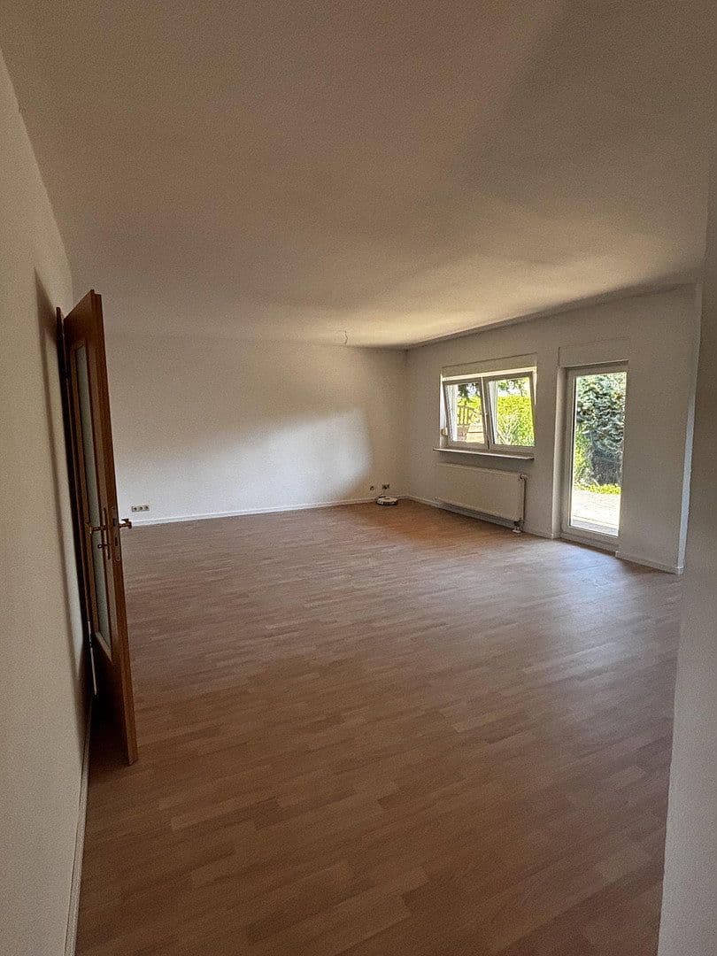 Predaj domu 96 m², pozemok 560 m², Braunsbedra, Sasko-Anhaltsko Predaj domu 96 m², pozemok 560 m², Braunsbedra, Sasko-Anhaltsko