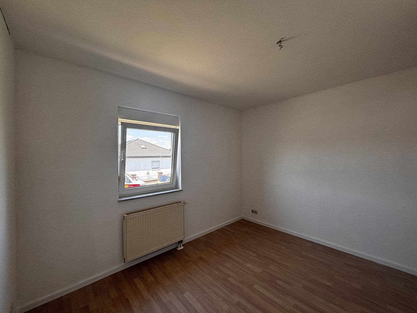 Predaj domu 96 m², pozemok 560 m², Braunsbedra, Sasko-Anhaltsko Predaj domu 96 m², pozemok 560 m², Braunsbedra, Sasko-Anhaltsko